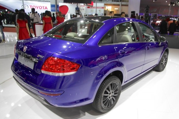 Fiat-Linea-125s-boot