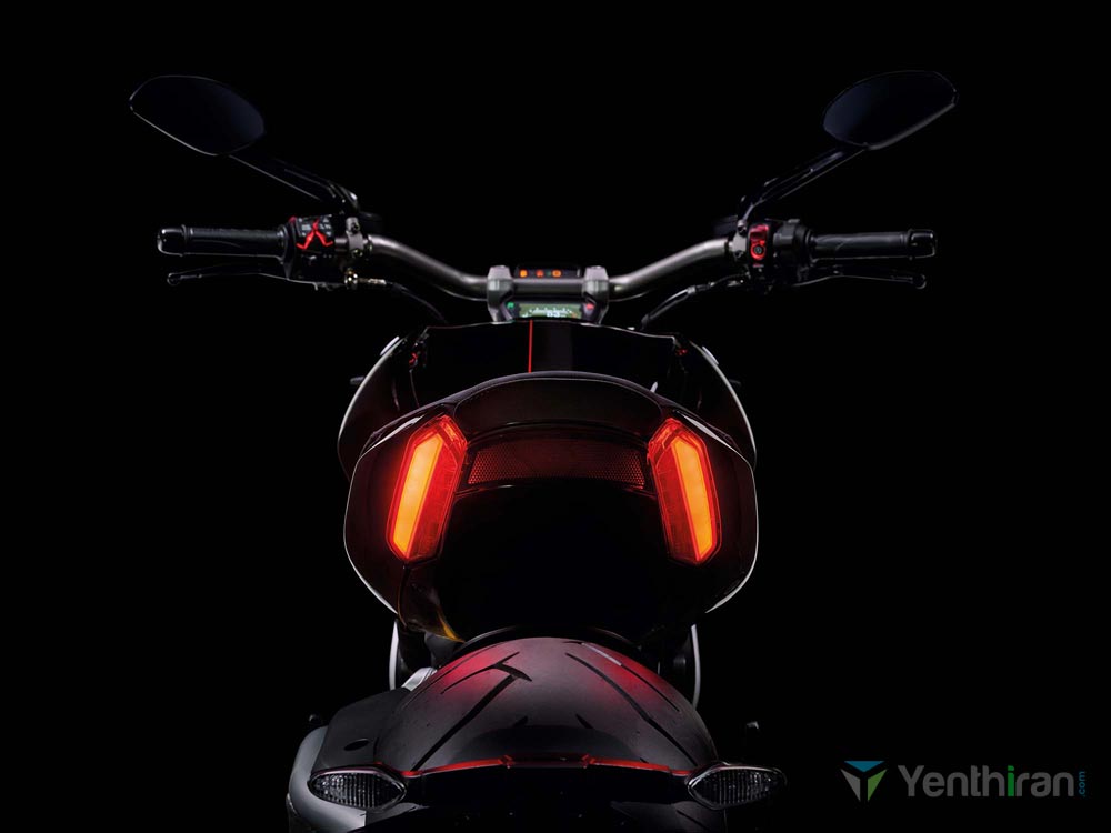 ducati-xdiavel-s-tail